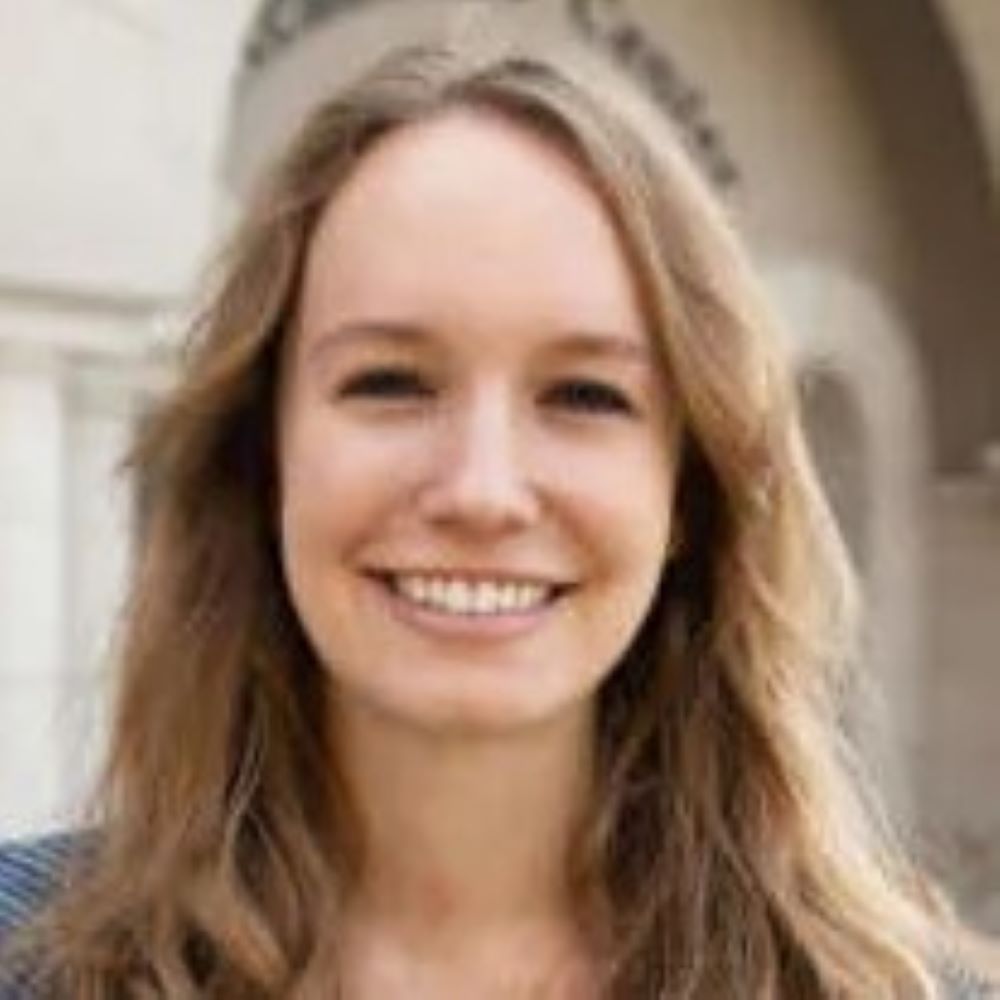 Dr. Mariele Courtois
